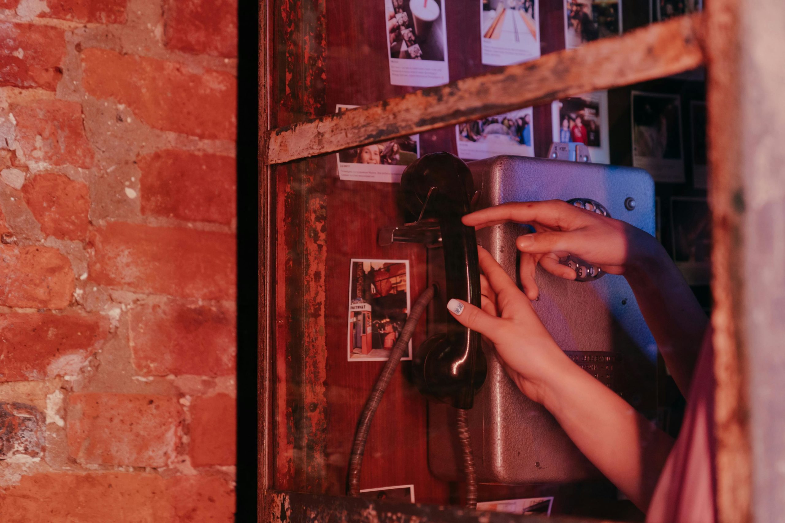 Amours et vertiges au bout du fil